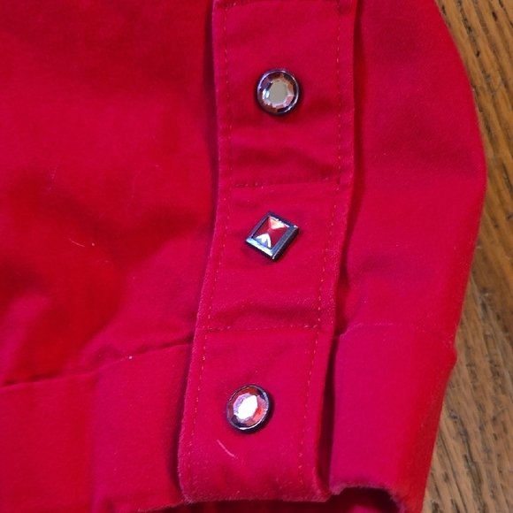 Peter Nygard Red Capris 22 - Picture 4 of 4